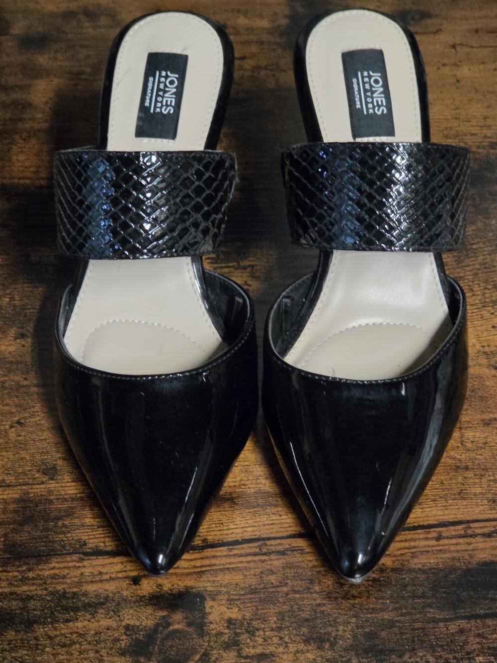 Jones New York Signature Pointed Toe Heels In Black